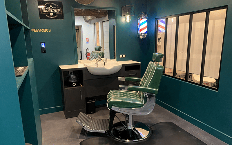 Location barbershop #BARB03 pour barbier et barbière chez derrière le fauteuil marseille